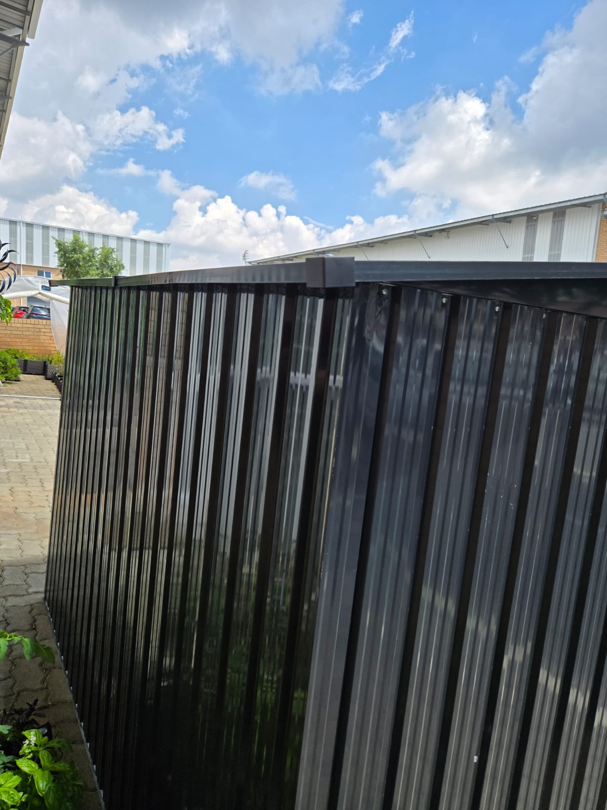 Bell & Paton Garden Shed – 2.49m (W) x 1.85m (D)x 1.84m (H) - The Large One