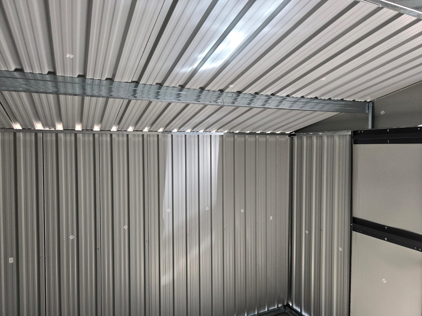 Bell & Paton Garden Shed – 3.2m (W) x 2.5 (D)x 1.95m (H). -The BIG ONE.