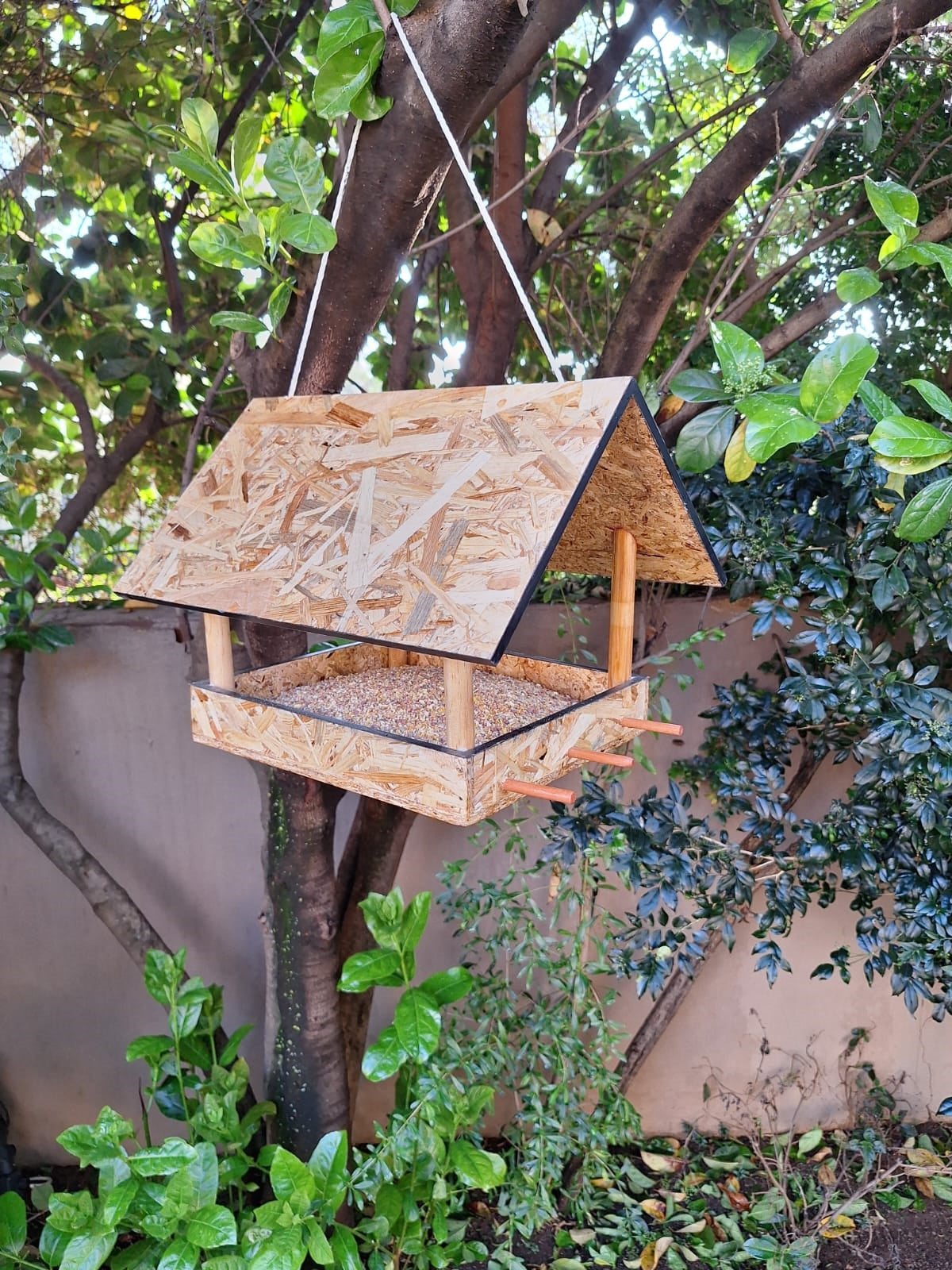 Luxury Handmade Bell and Paton Bird Feeder