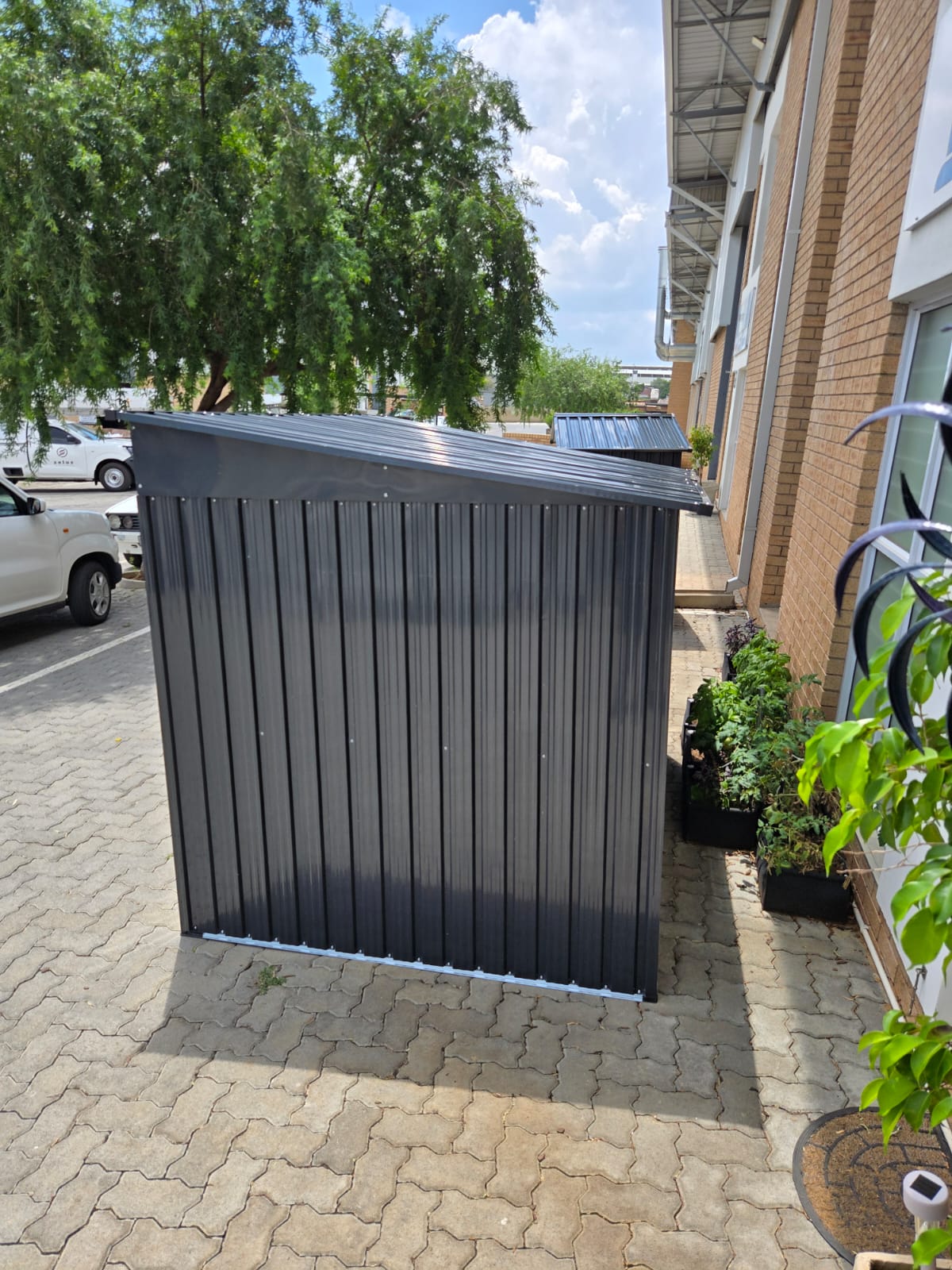 Bell & Paton Garden Shed – 2.49m (W) x 1.85m (D)x 1.84m (H) - The Large One