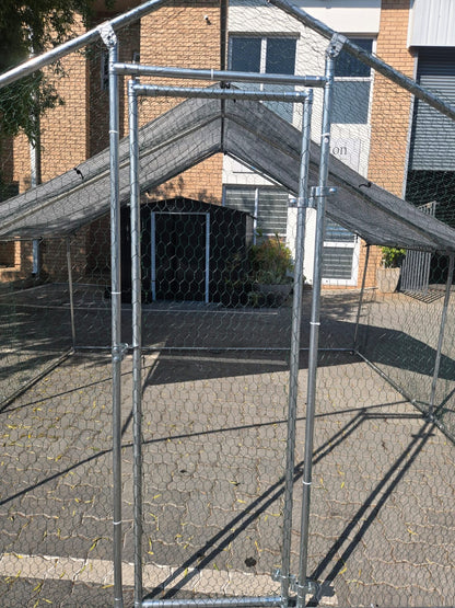Bell & Paton Walk-In Chicken Coop